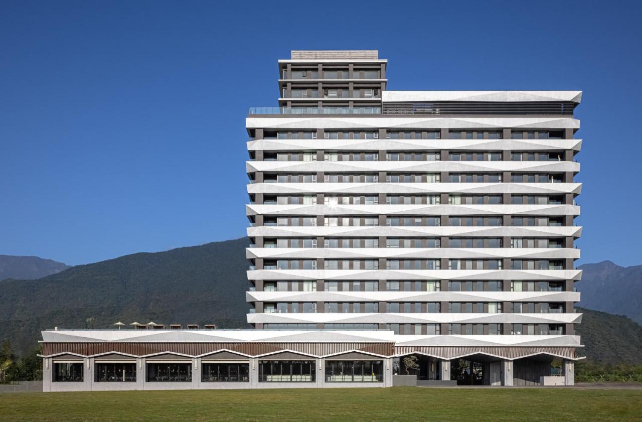 Lakeshore Hotel Hualien Taroko Shunan エクステリア 写真 The hotel in 2012