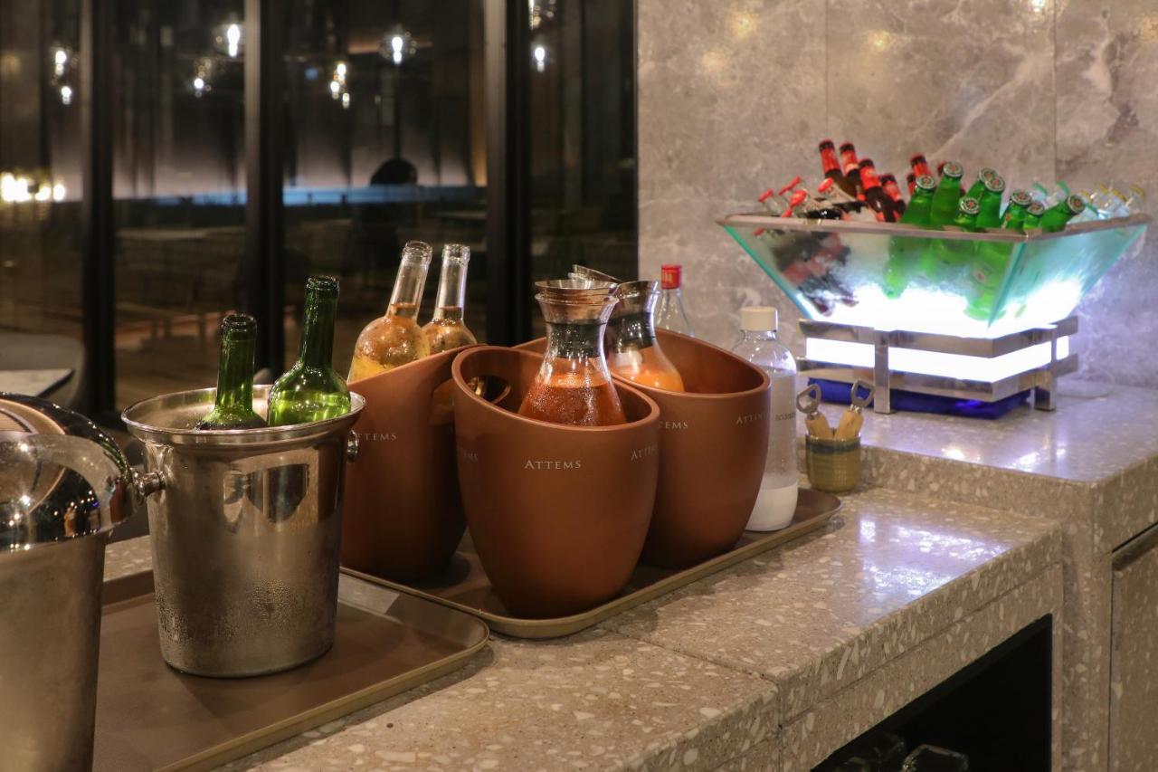 Lakeshore Hotel Hualien Taroko Shunan エクステリア 写真 A selection of Thai cocktails