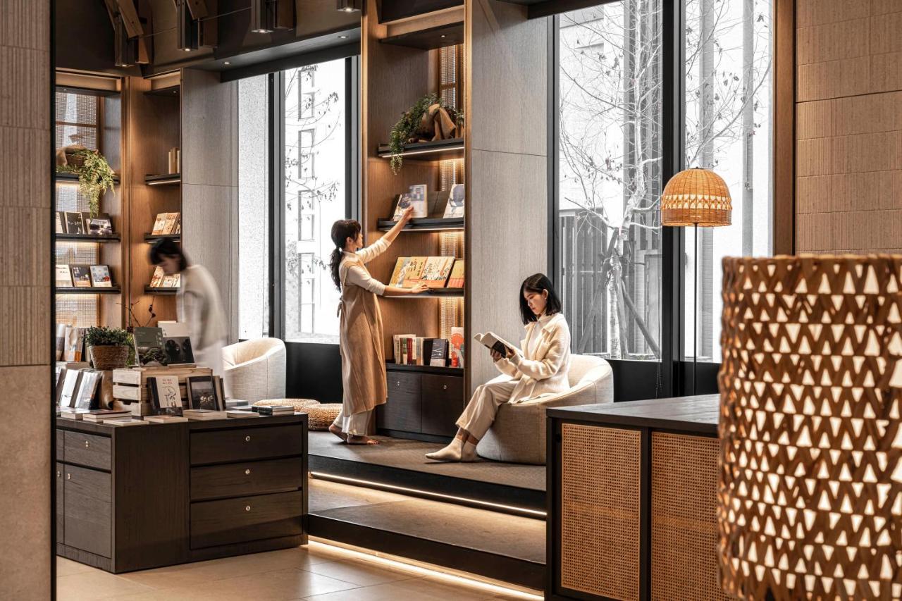 Lakeshore Hotel Hualien Taroko Shunan エクステリア 写真 Library