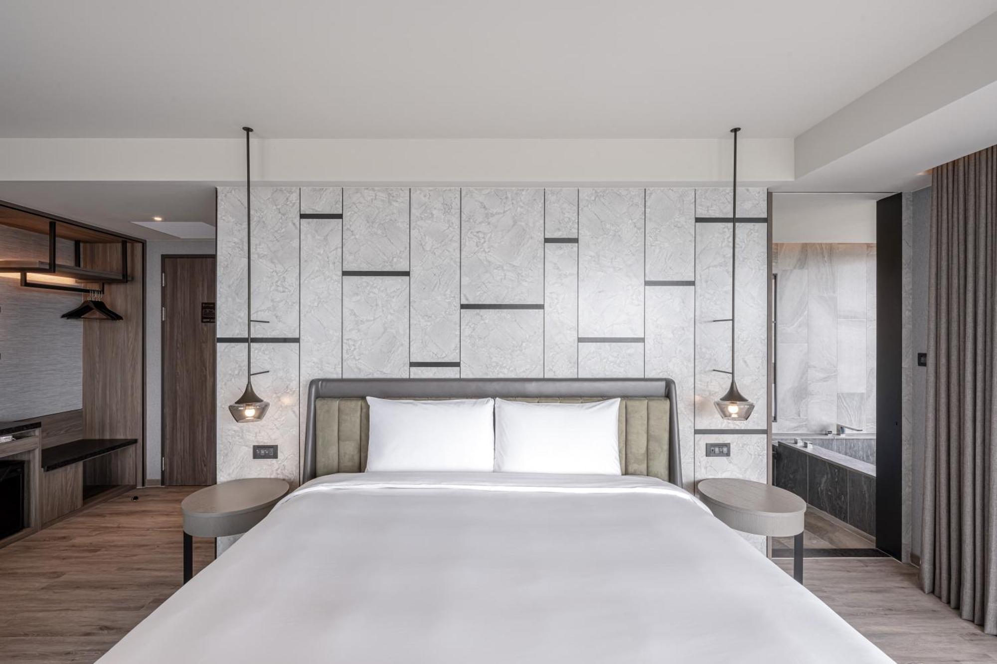 Lakeshore Hotel Hualien Taroko Shunan 部屋 写真 A bedroom at the hotel